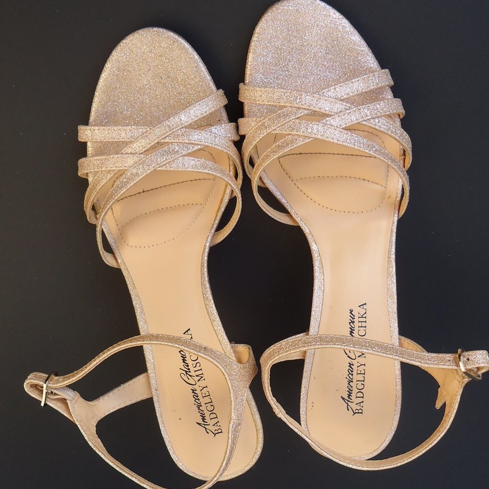 SIZE 6.5. BADGLEY MISCHKA American Glamour gold glitter block heels sandals. - Picture 8 of 16